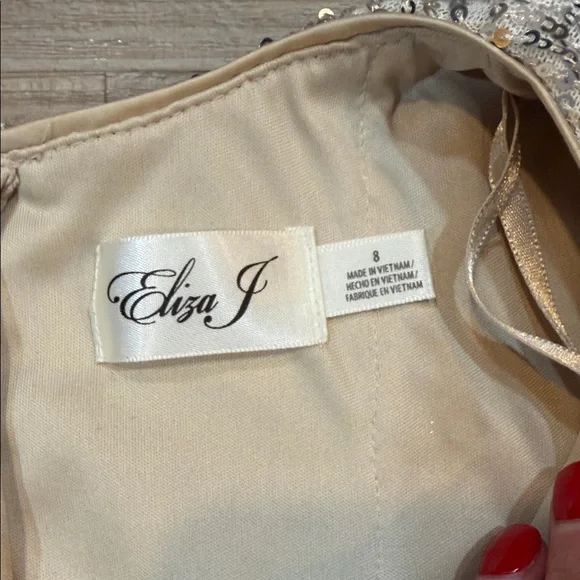 Eliza J Silver Sequin Mock Wrap Dress, BNWOT Size 8 - Picture 5 of 7